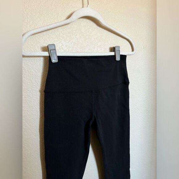 Alo Yoga‎ Bootcut Leggings size small in black - Picture 5 of 10